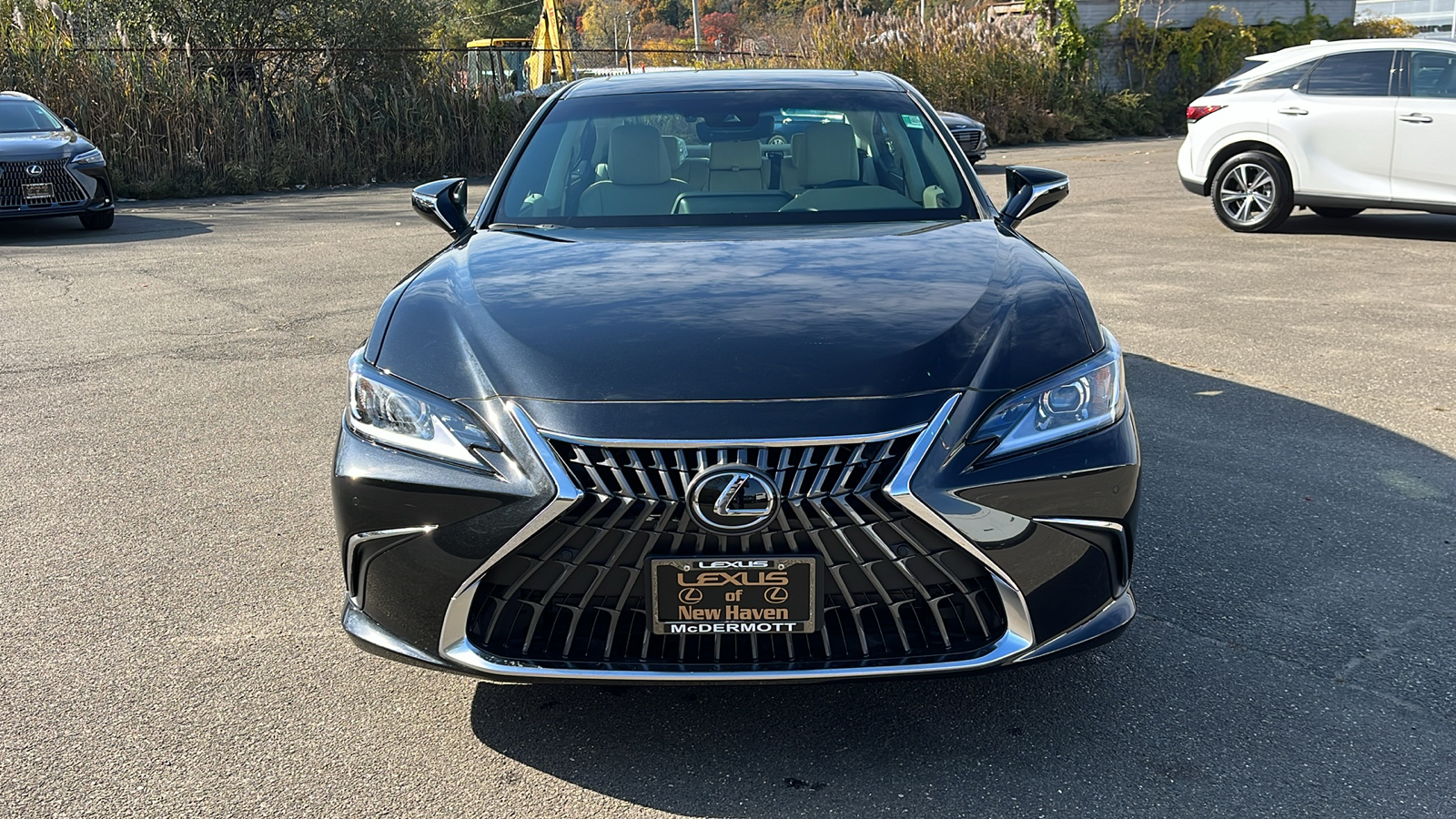 2025 Lexus ES 300h Base 2