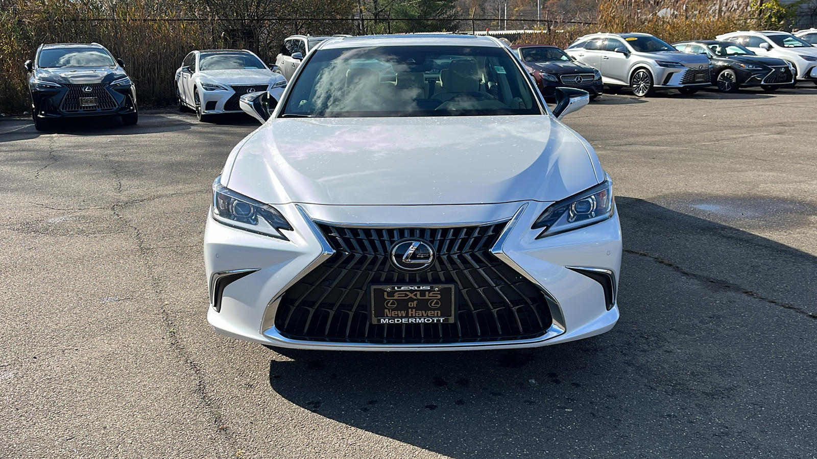 2025 Lexus ES 300h Base 2