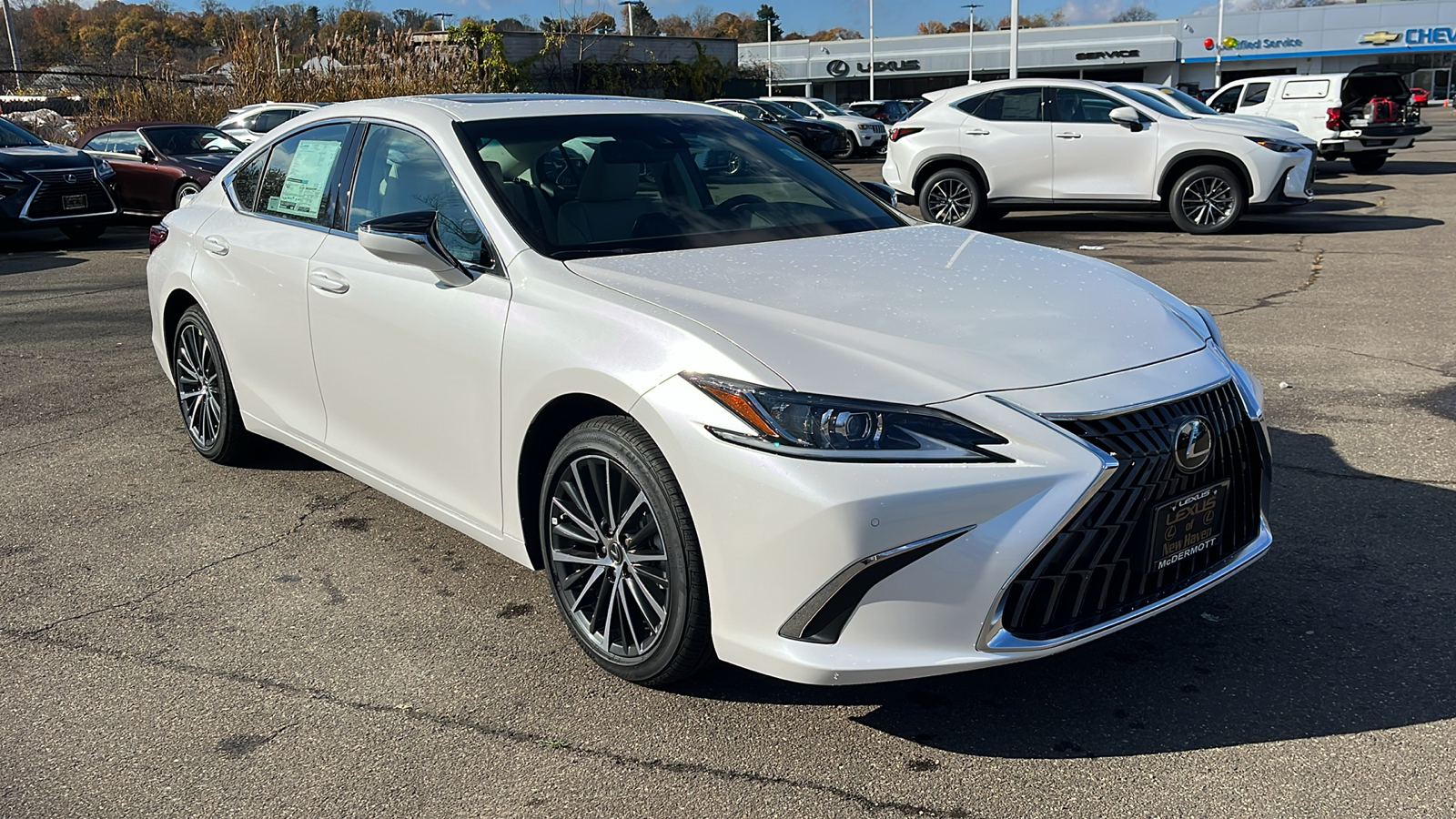 2025 Lexus ES 300h Base 3