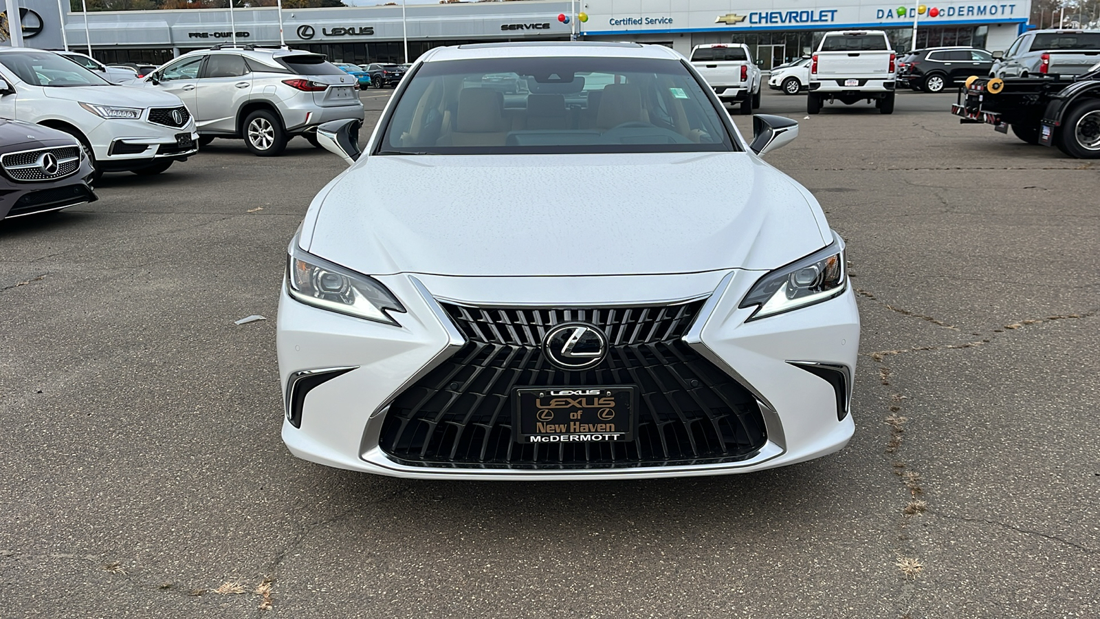 2025 Lexus ES 350 Base 2