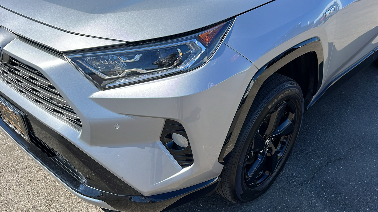 2021 Toyota RAV4 Hybrid XSE 9