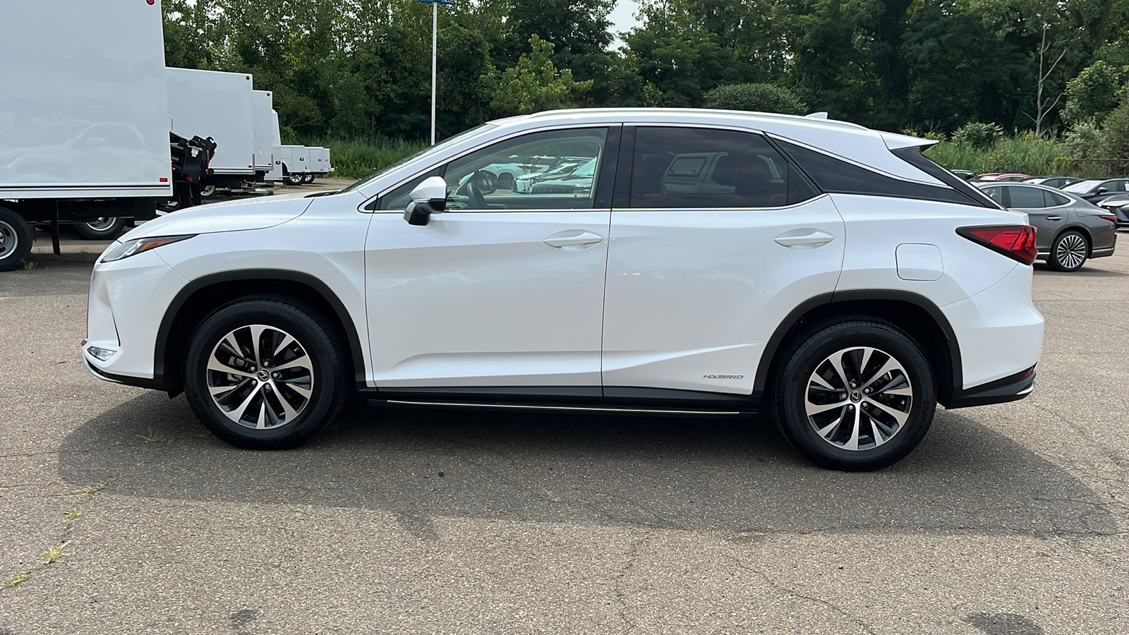 2022 Lexus RX 450h Base 8