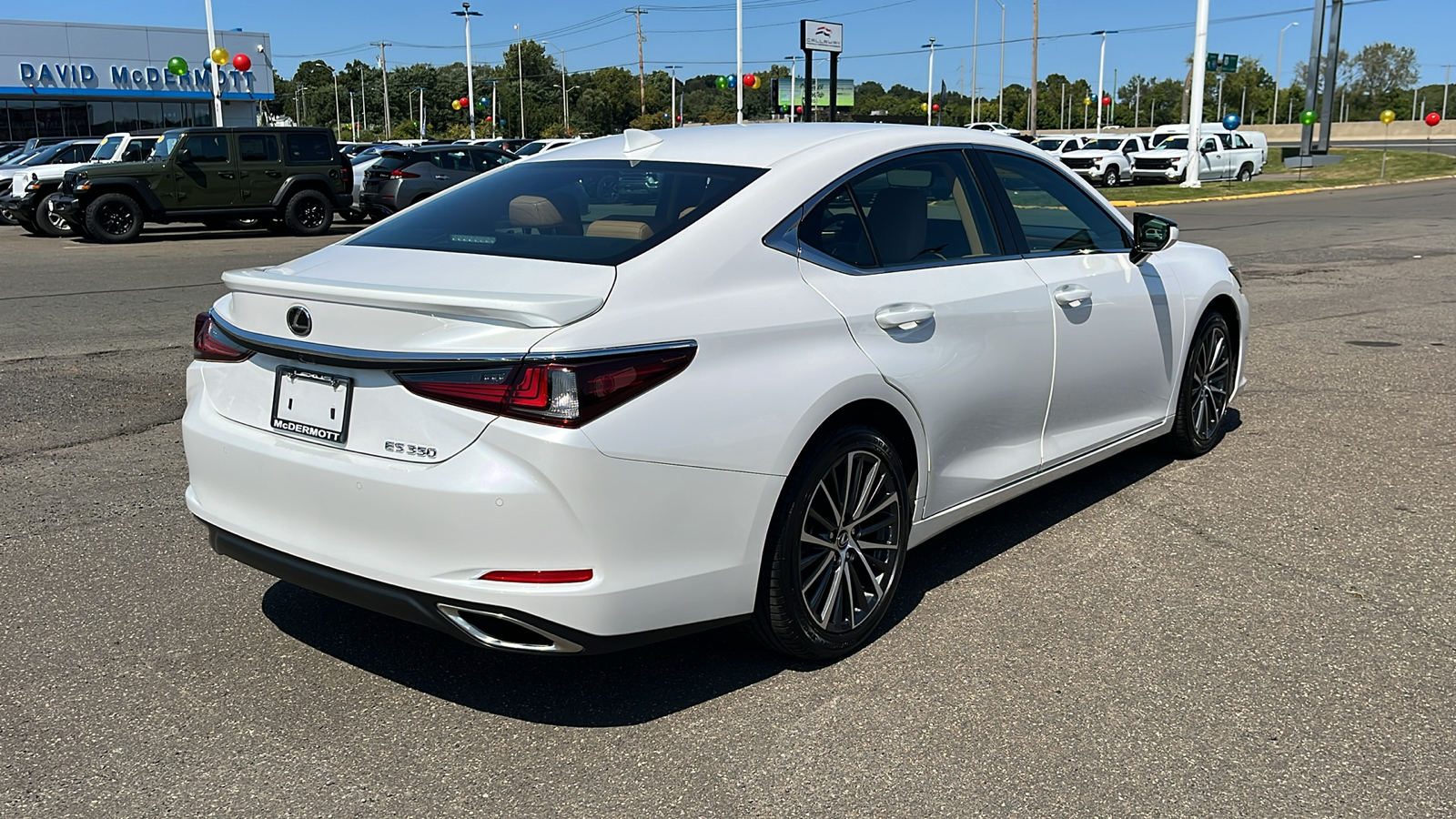 2023 Lexus ES 350 Base 5