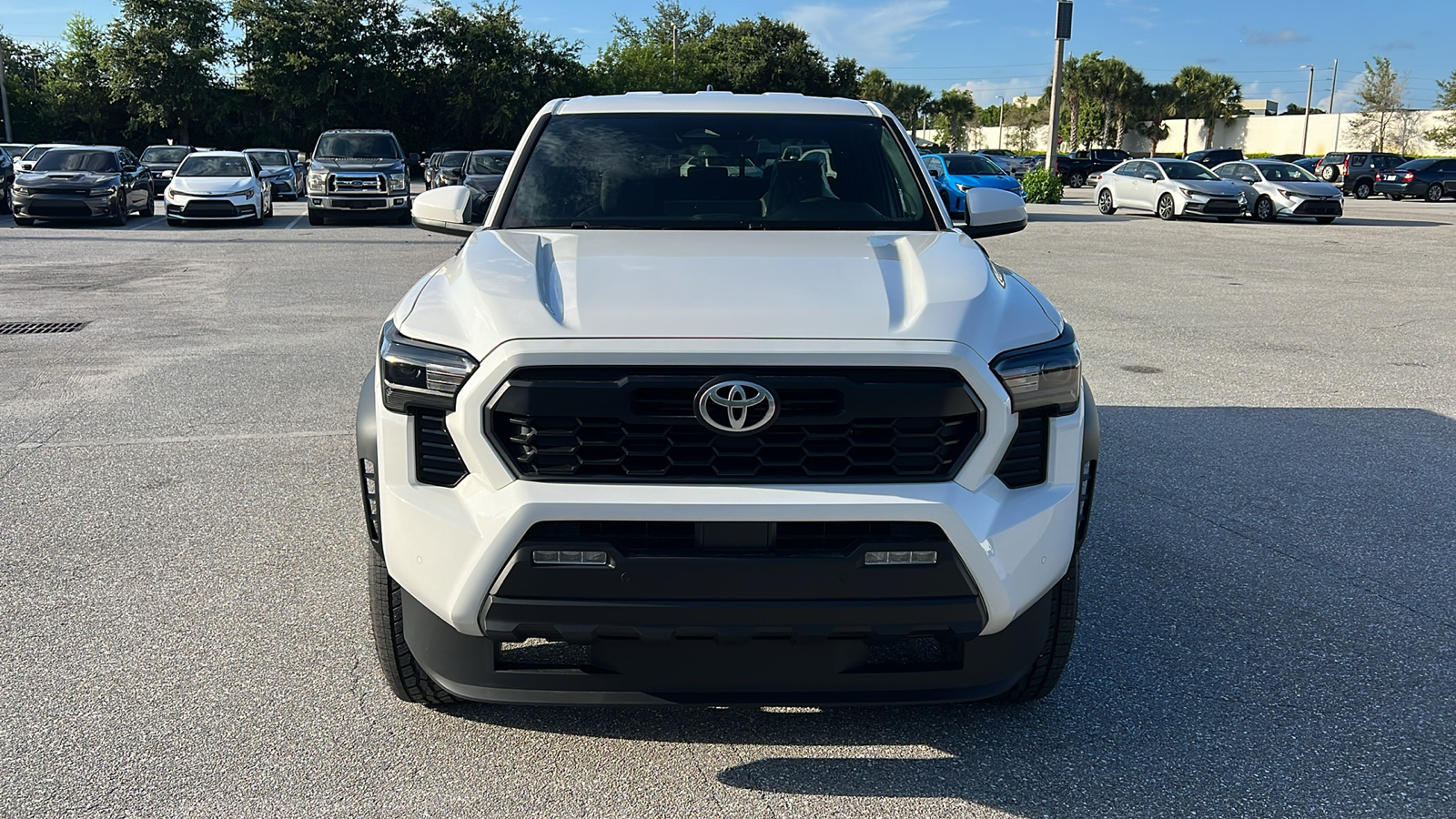 2024 Toyota Tacoma Hybrid TRD Off Road 2