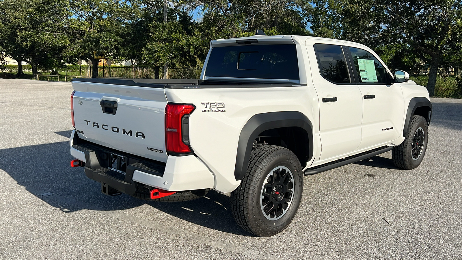 2024 Toyota Tacoma Hybrid TRD Off Road 10