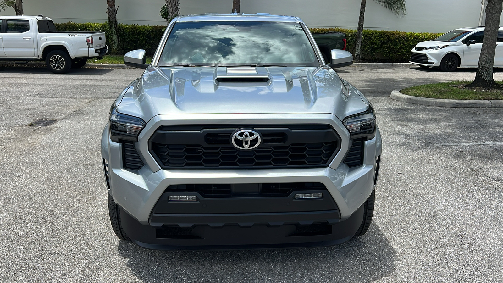 2024 Toyota Tacoma TRD Sport 2