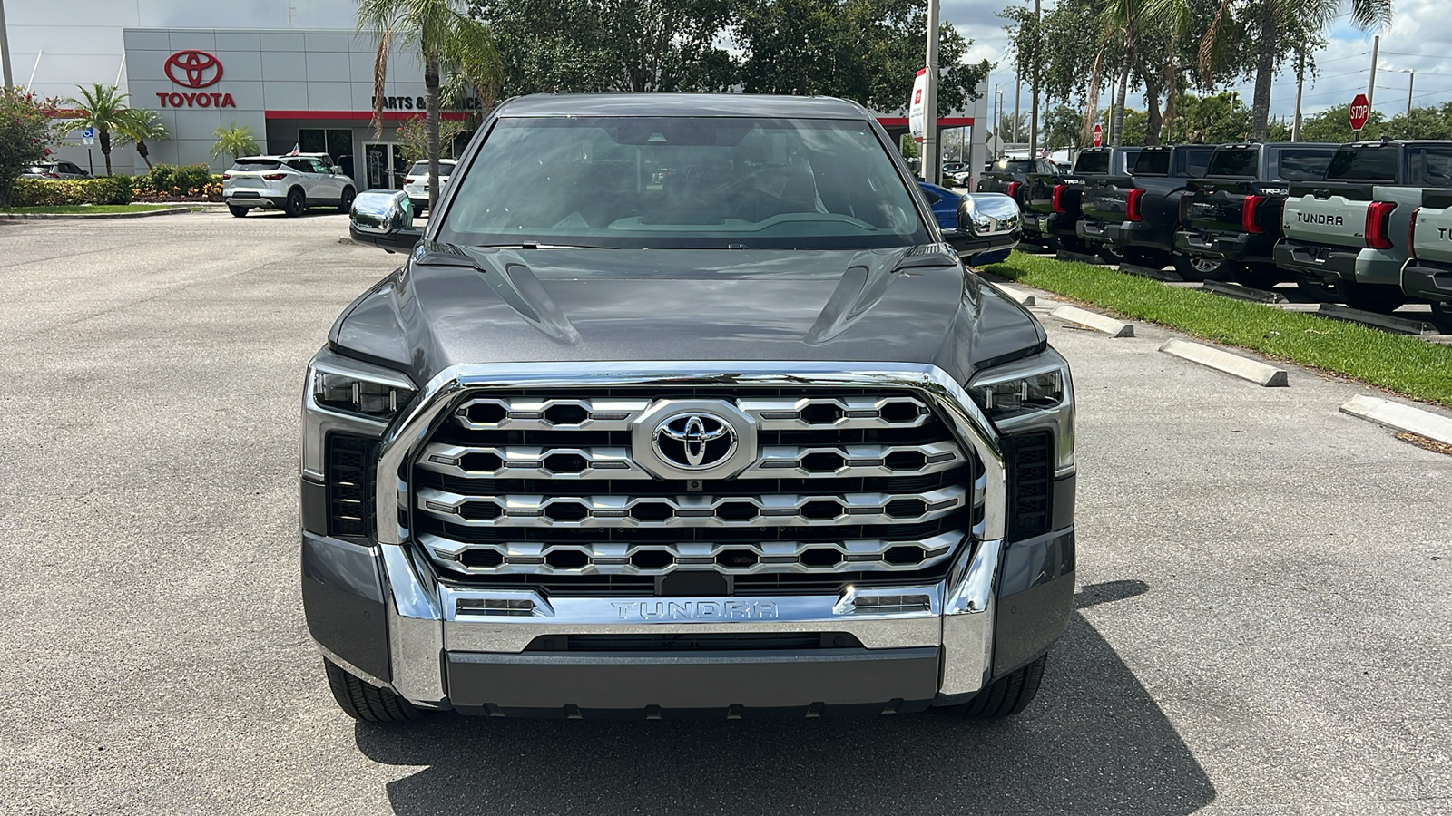 2024 Toyota Tundra Hybrid 1794 Edition 2