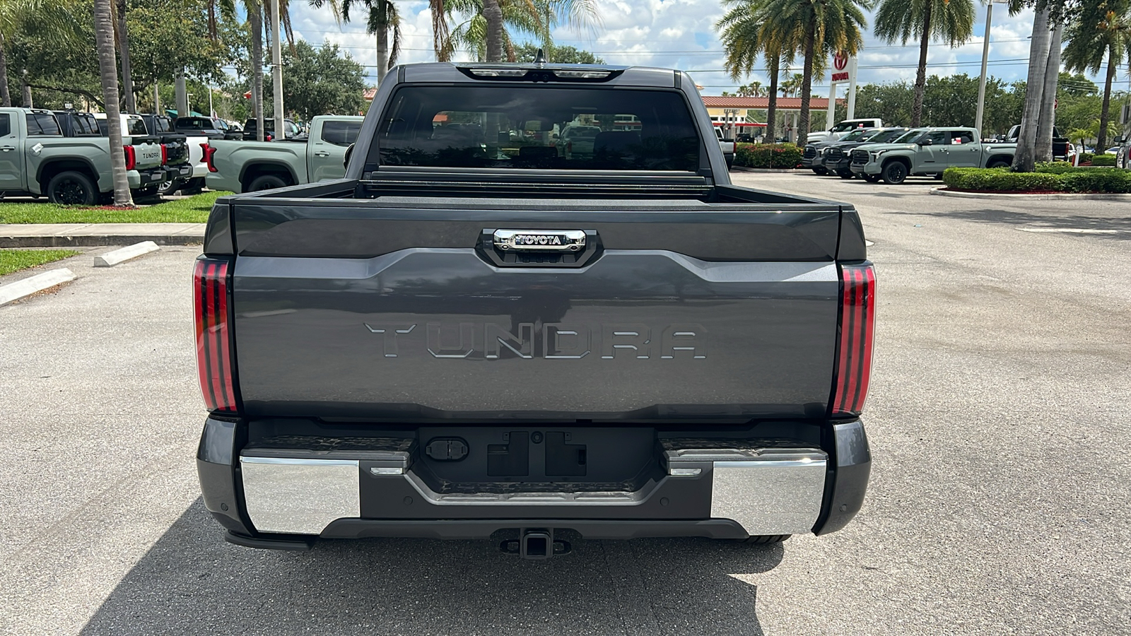 2024 Toyota Tundra Hybrid 1794 Edition 6