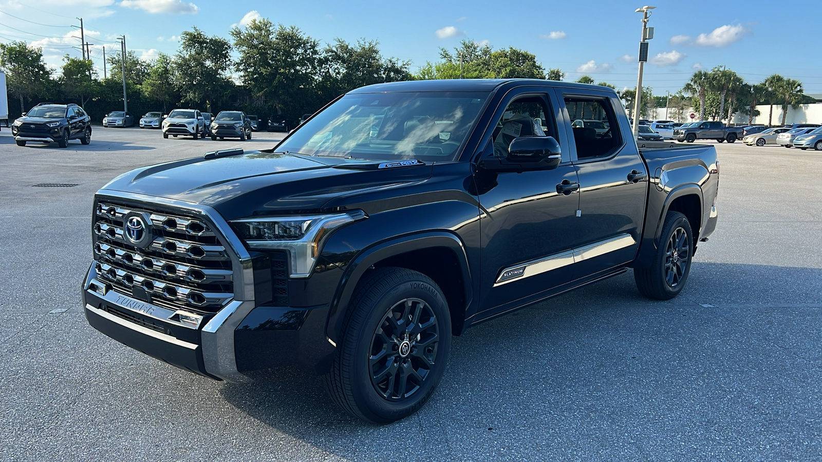 2024 Toyota Tundra Hybrid Platinum 3