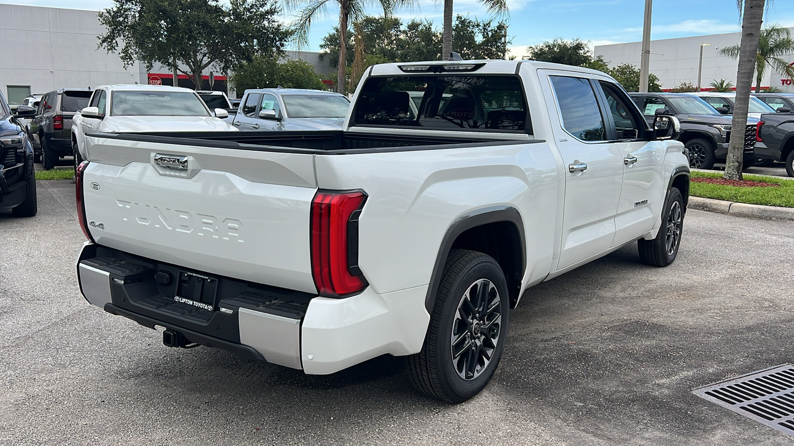 2024 Toyota Tundra Hybrid Limited 9