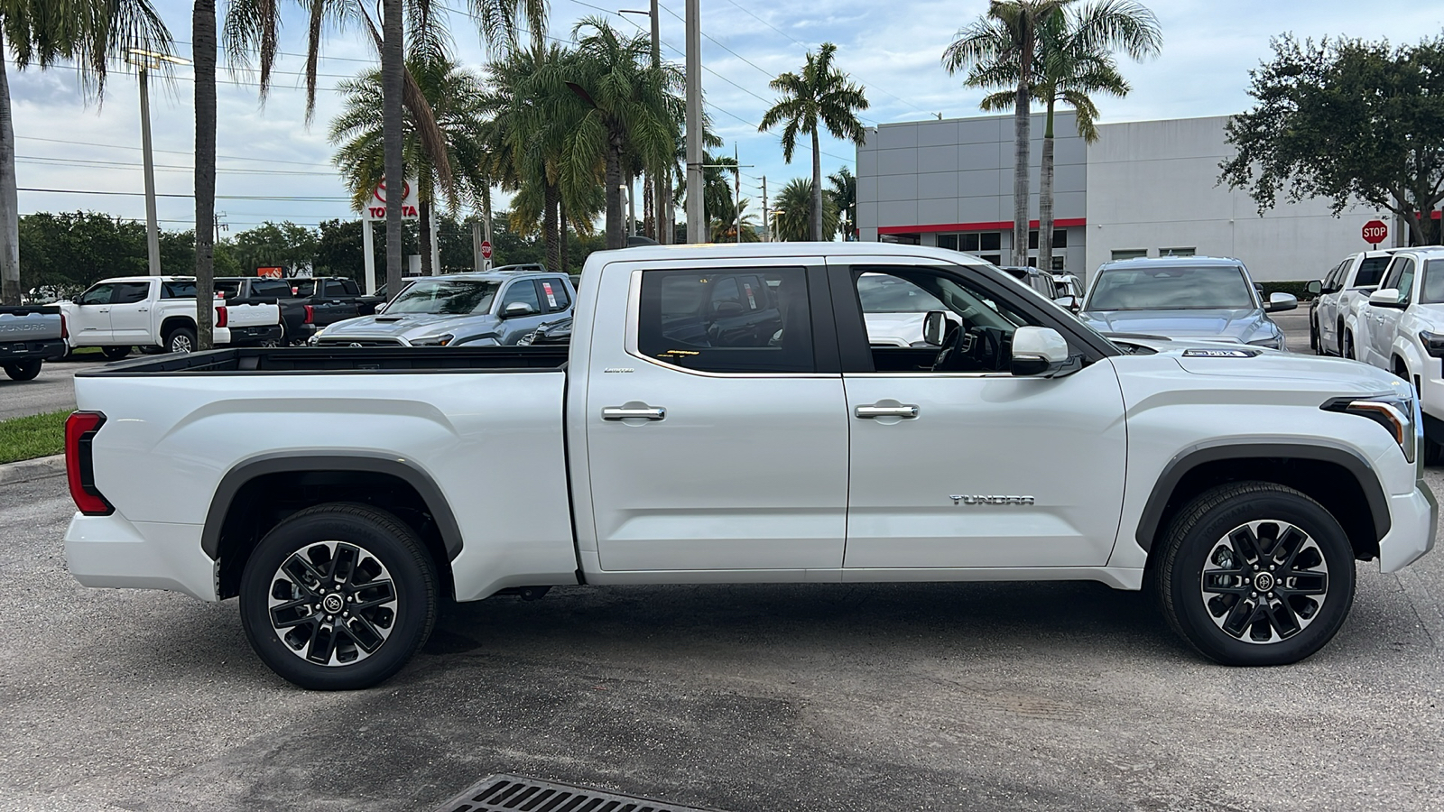 2024 Toyota Tundra Hybrid Limited 10