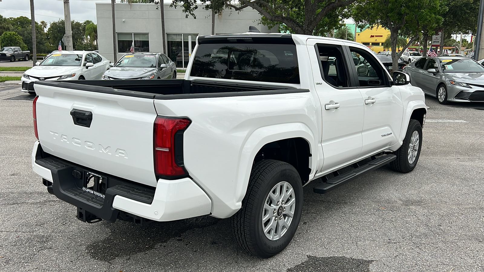 2024 Toyota Tacoma SR5 8