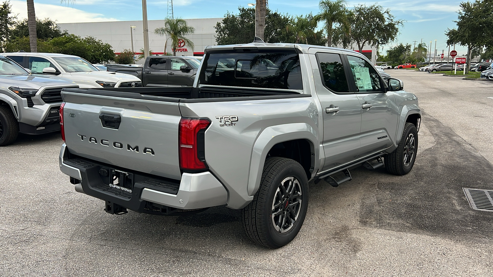 2024 Toyota Tacoma TRD Sport 8