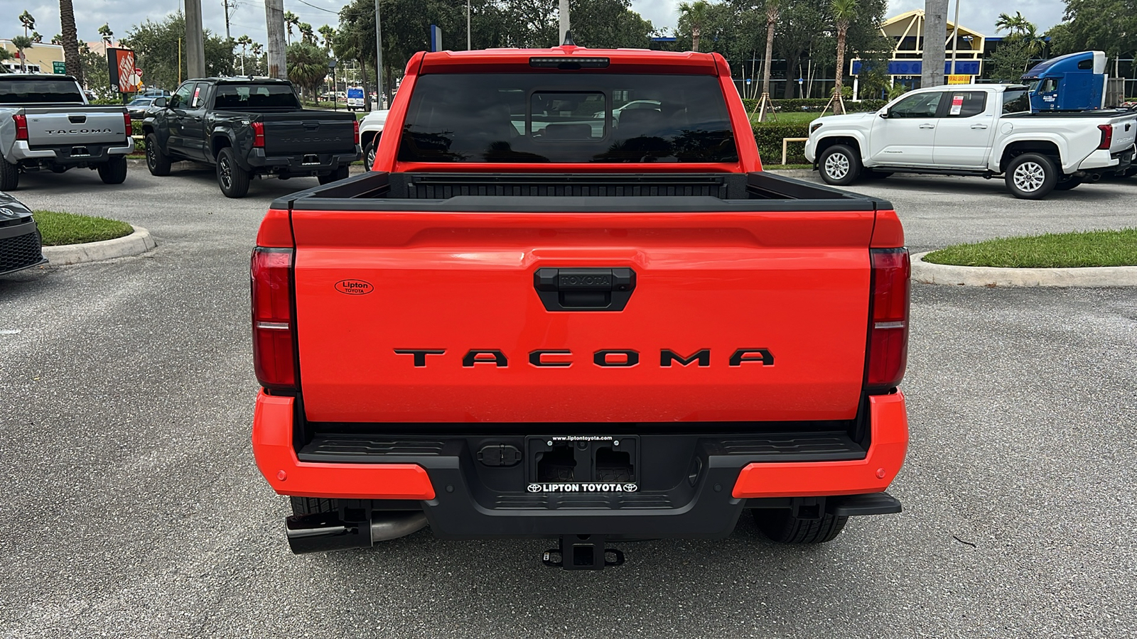 2024 Toyota Tacoma TRD Sport 6