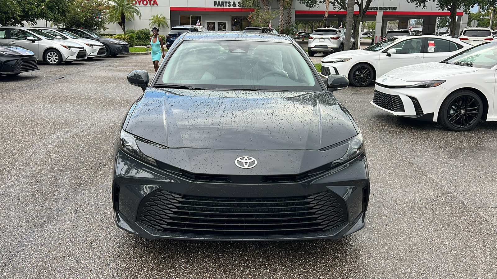 2025 Toyota Camry LE 2