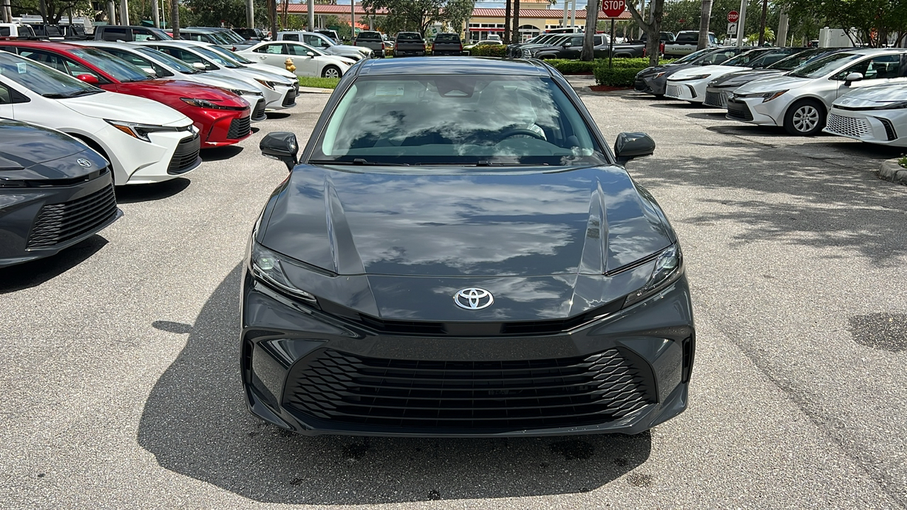 2025 Toyota Camry LE 2
