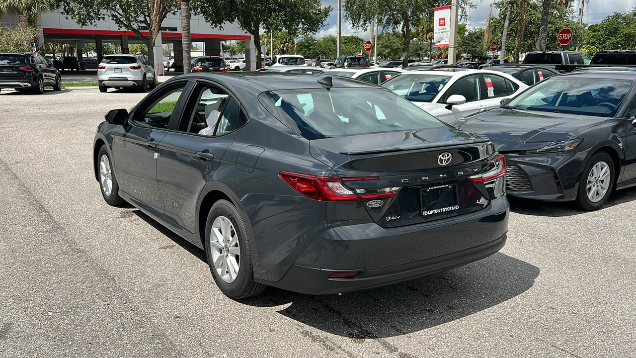 2025 Toyota Camry LE 5