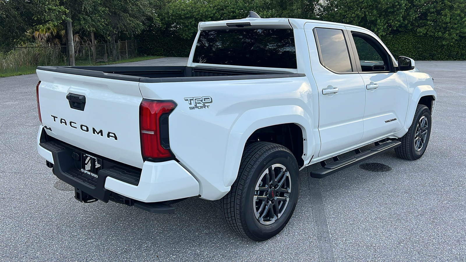 2024 Toyota Tacoma TRD Sport 9