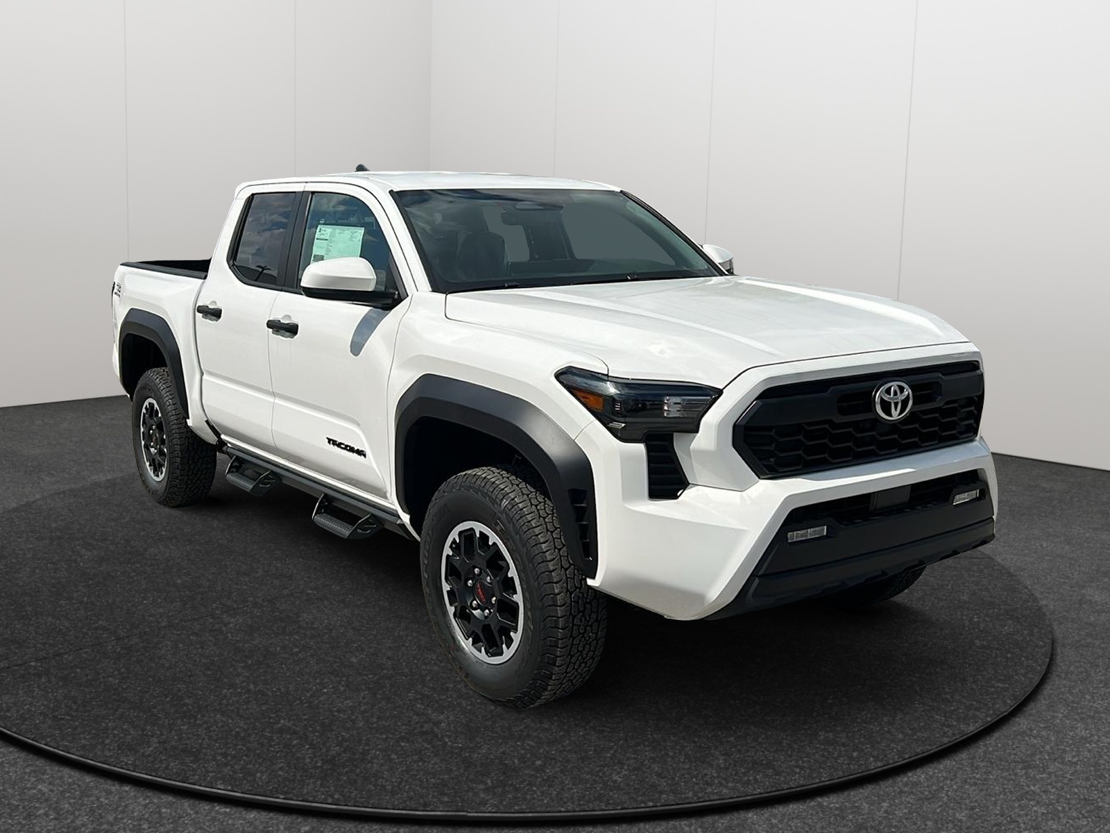 2024 Toyota Tacoma SR5 1