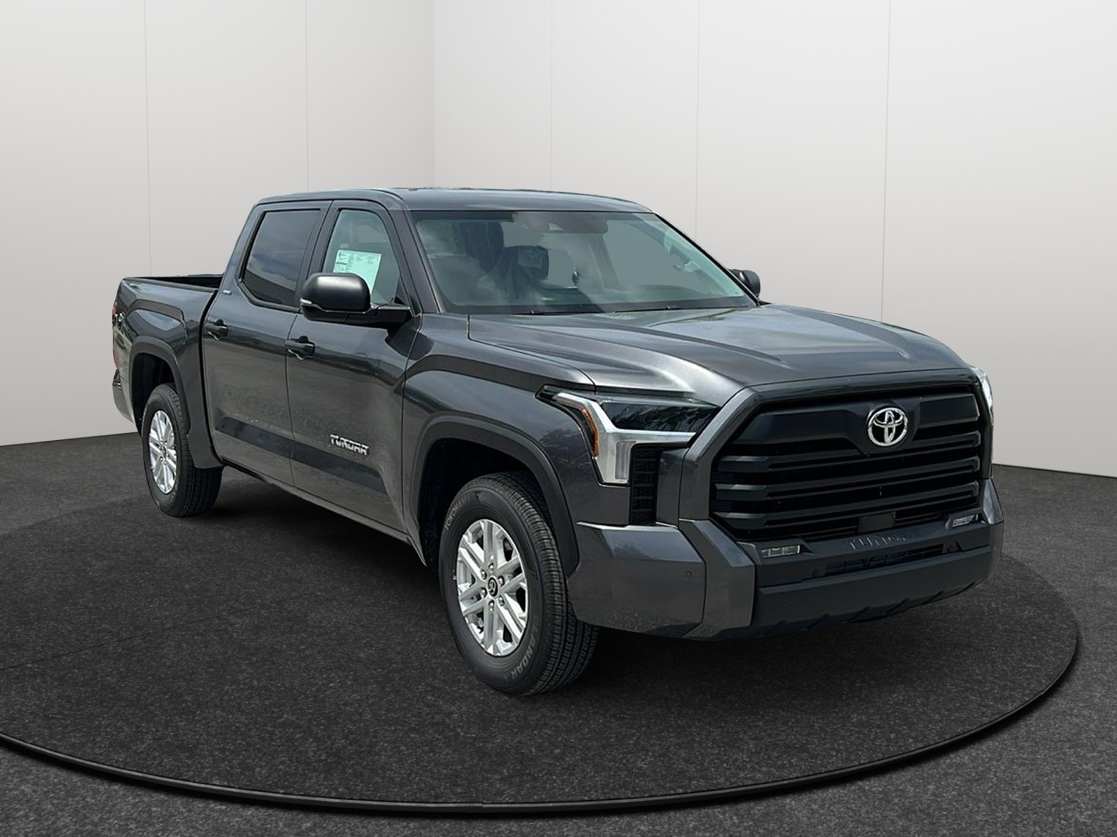 2024 Toyota Tundra SR5 1