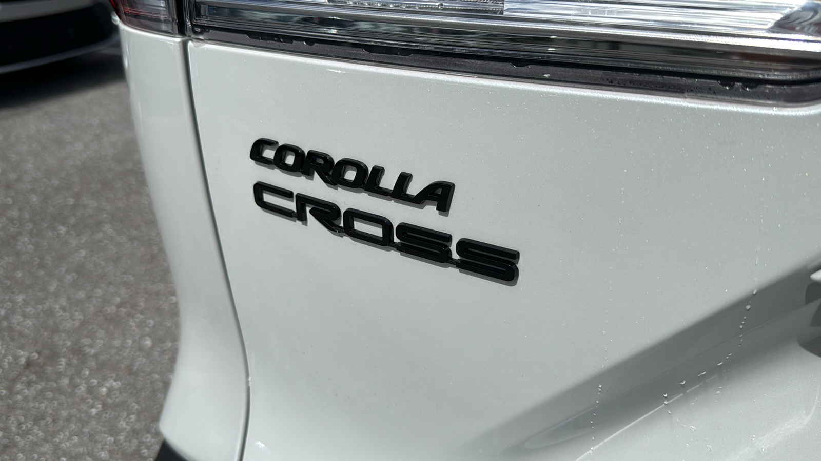 2024 Toyota Corolla Cross Hybrid SE 7