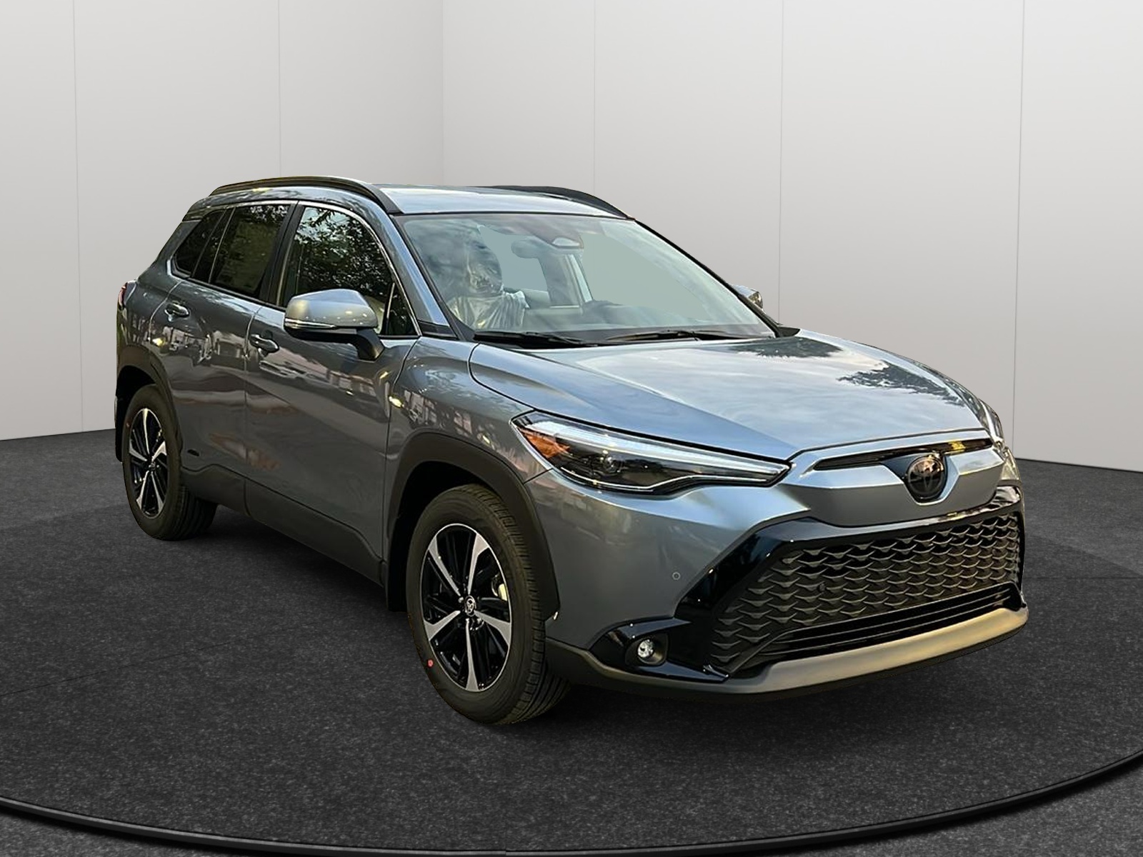 2024 Toyota Corolla Cross Hybrid XSE 1