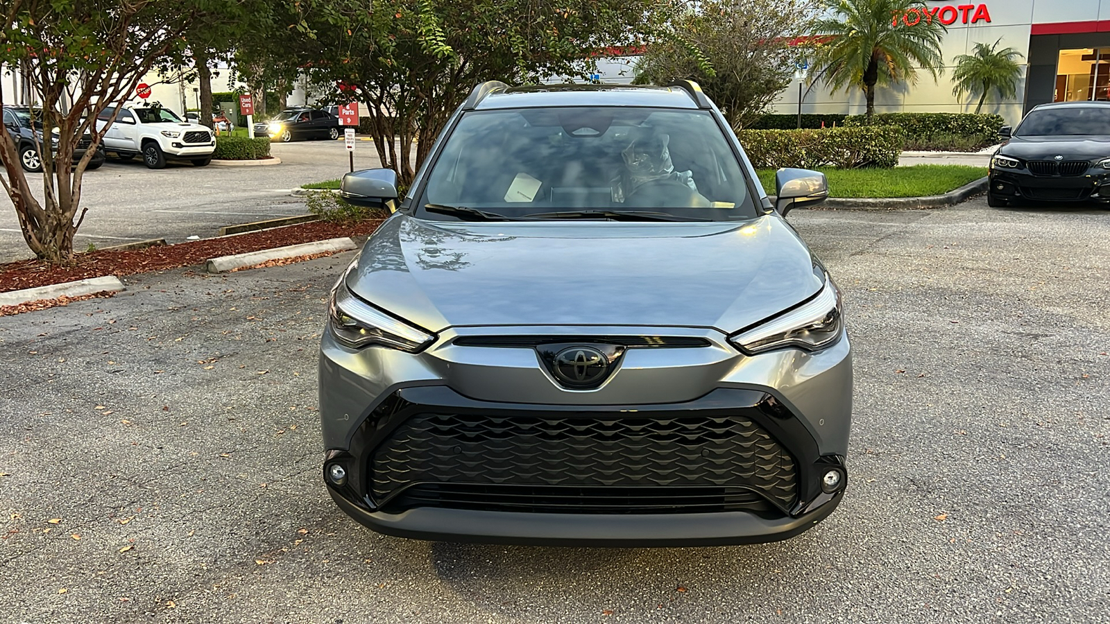 2024 Toyota Corolla Cross Hybrid XSE 2