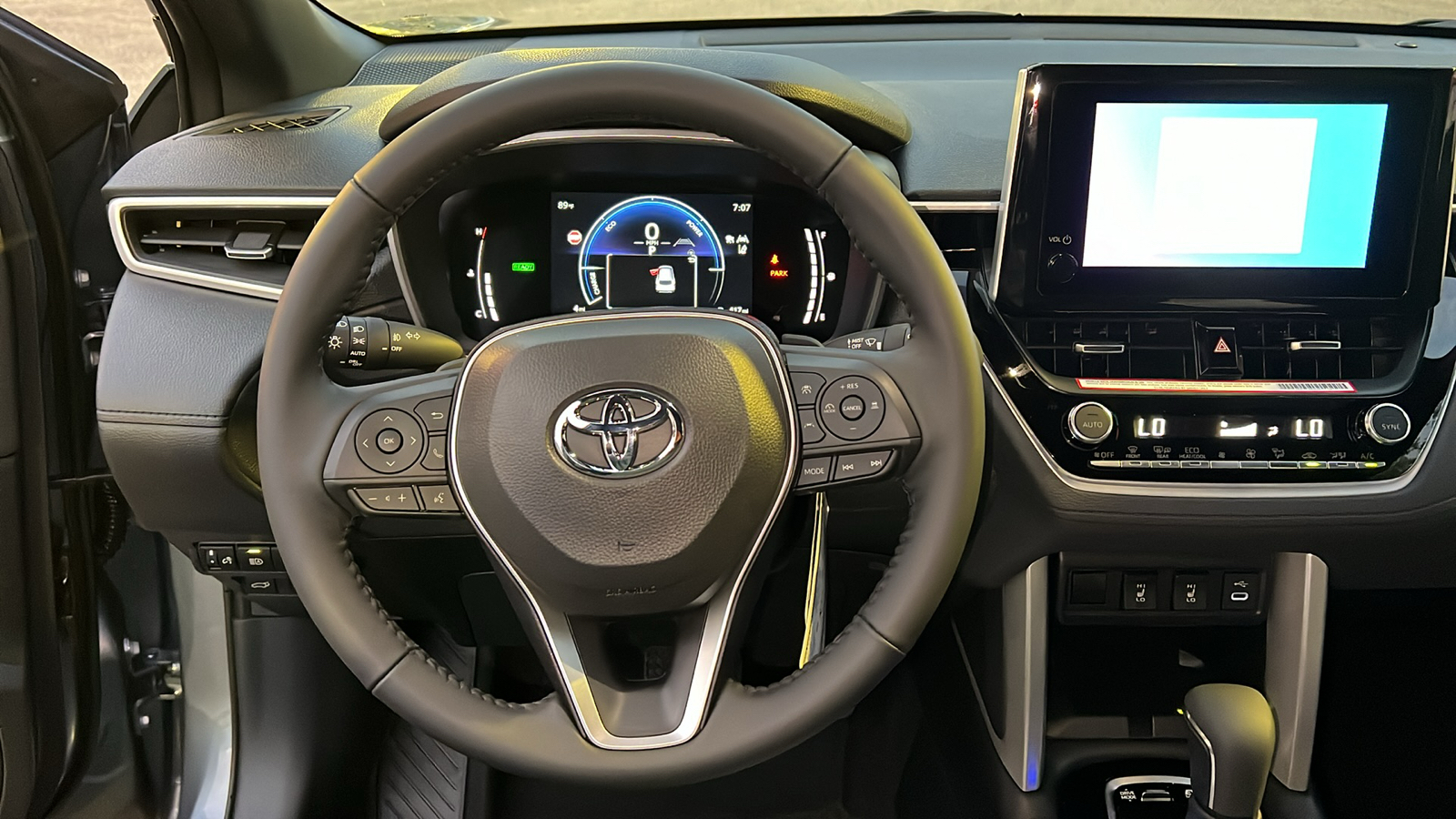 2024 Toyota Corolla Cross Hybrid XSE 21