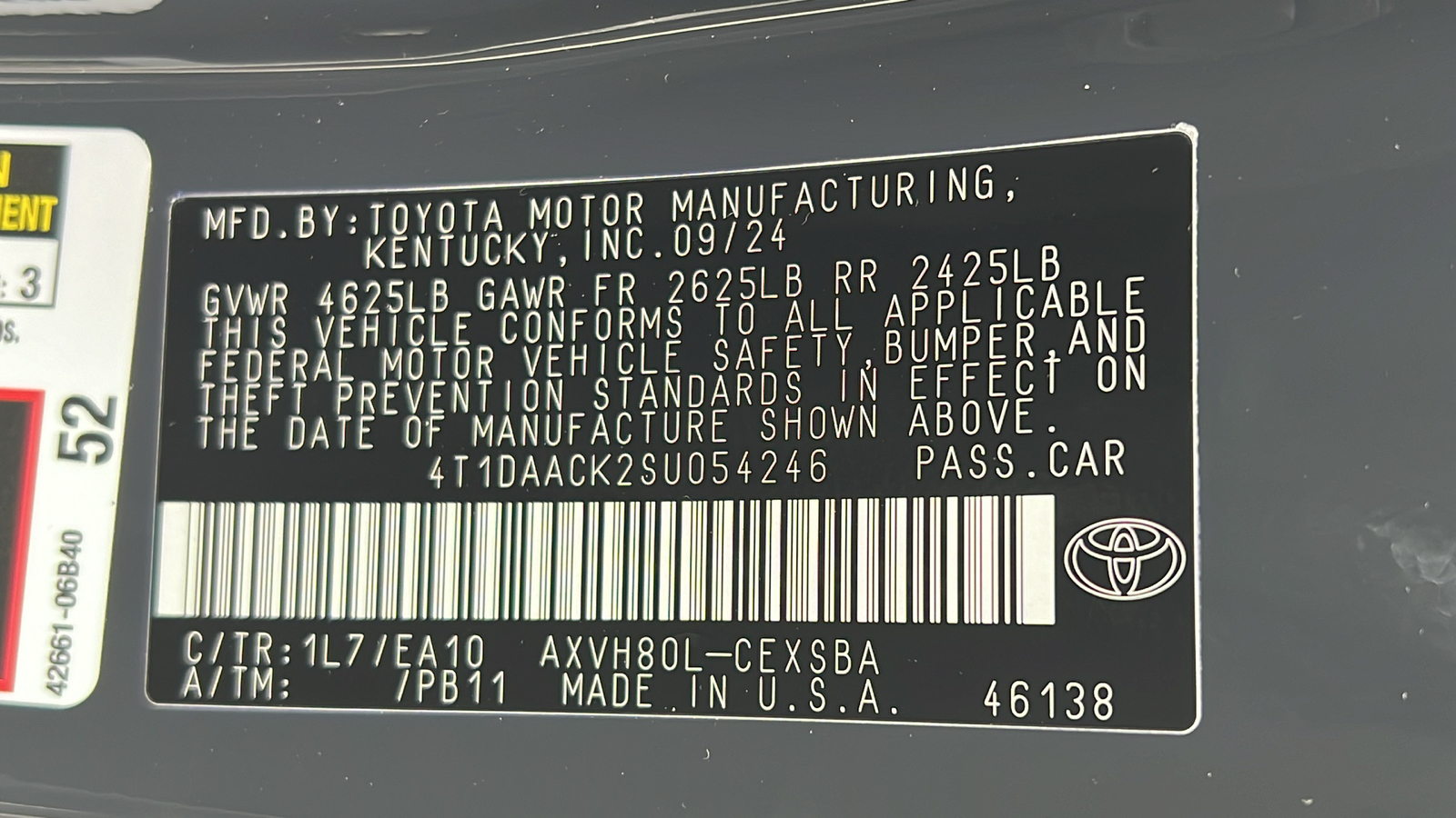 2025 Toyota Camry SE 26