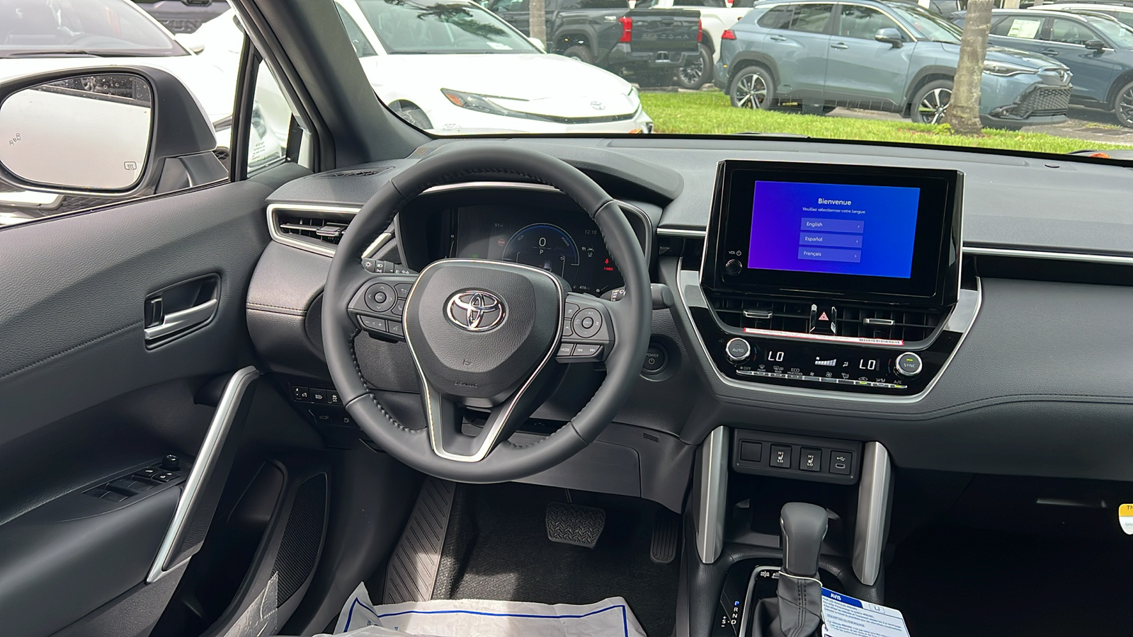 2024 Toyota Corolla Cross Hybrid XSE 15