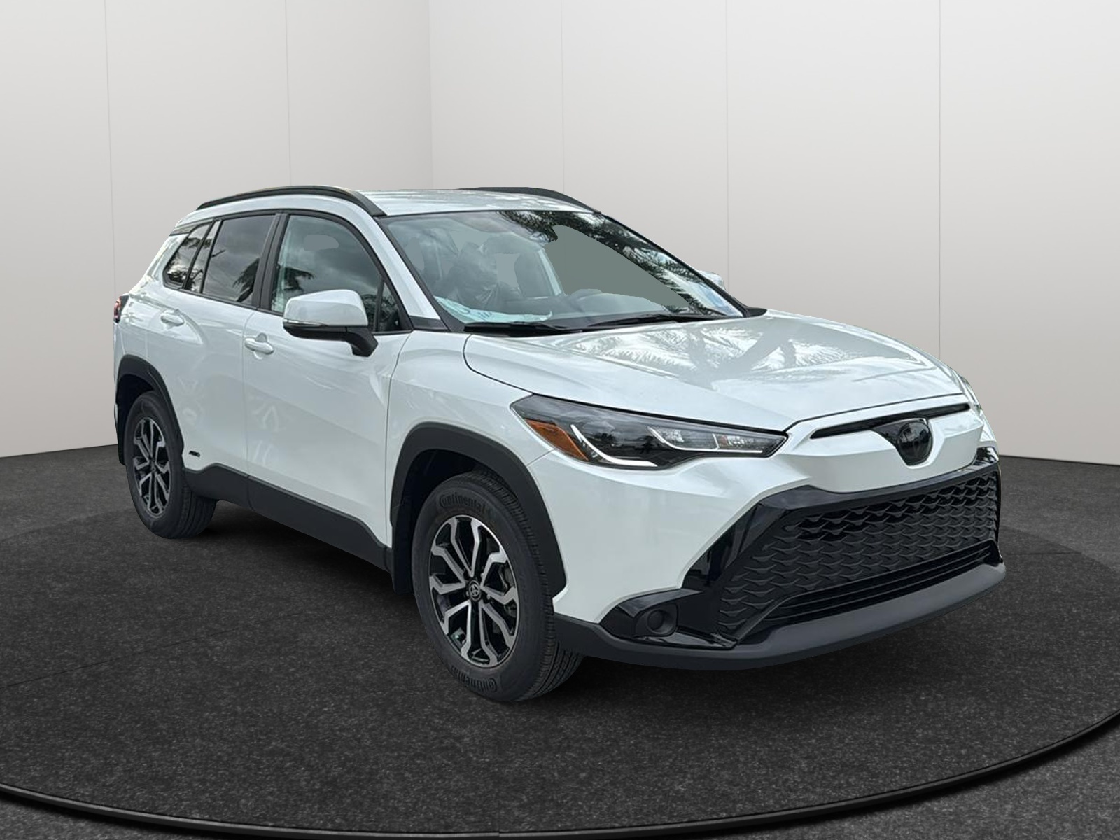 2024 Toyota Corolla Cross Hybrid SE 1