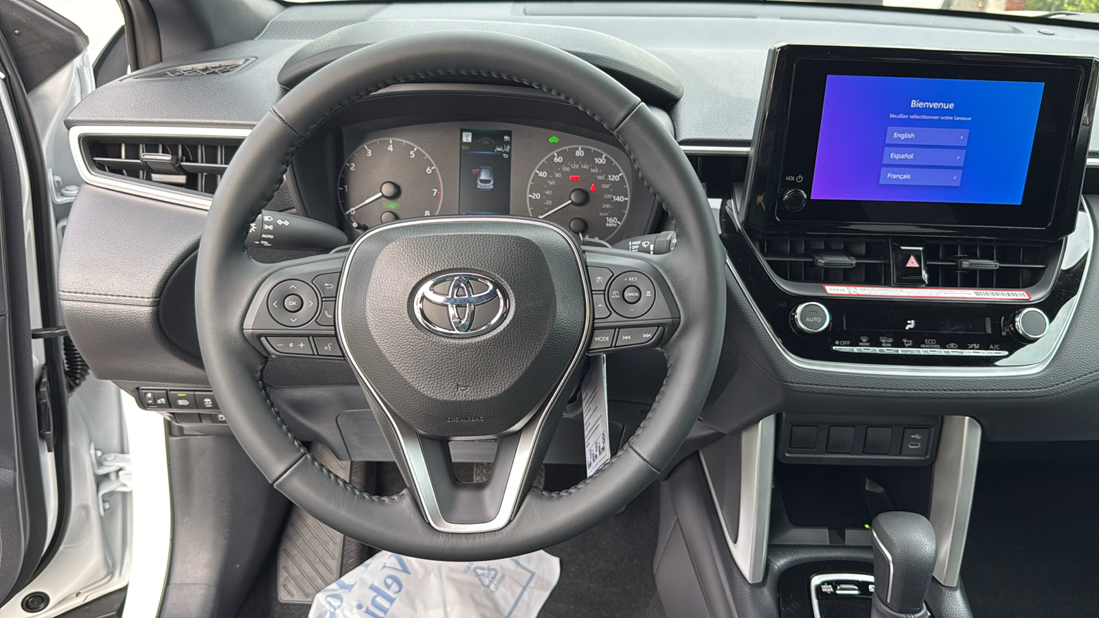 2024 Toyota Corolla Cross Hybrid SE 20