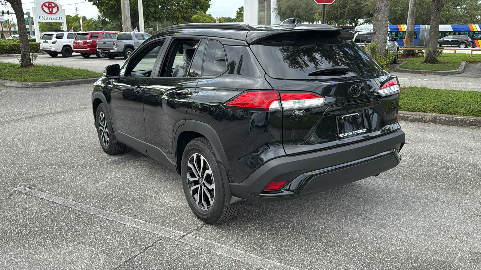 2024 Toyota Corolla Cross Hybrid SE 5