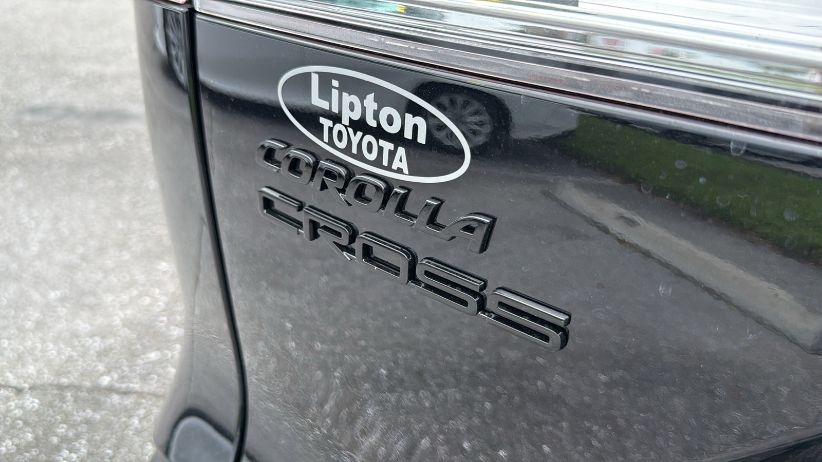 2024 Toyota Corolla Cross Hybrid SE 7