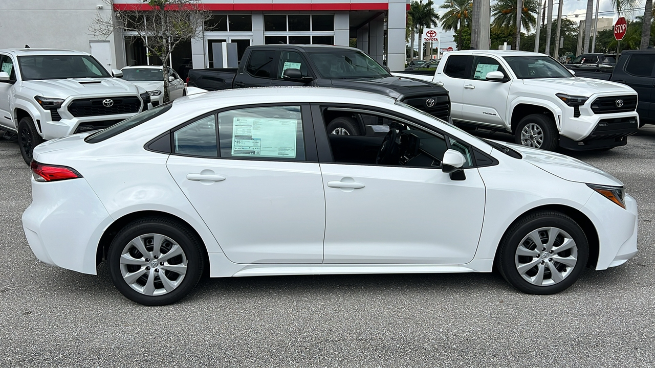 2024 Toyota Corolla Hybrid LE 11