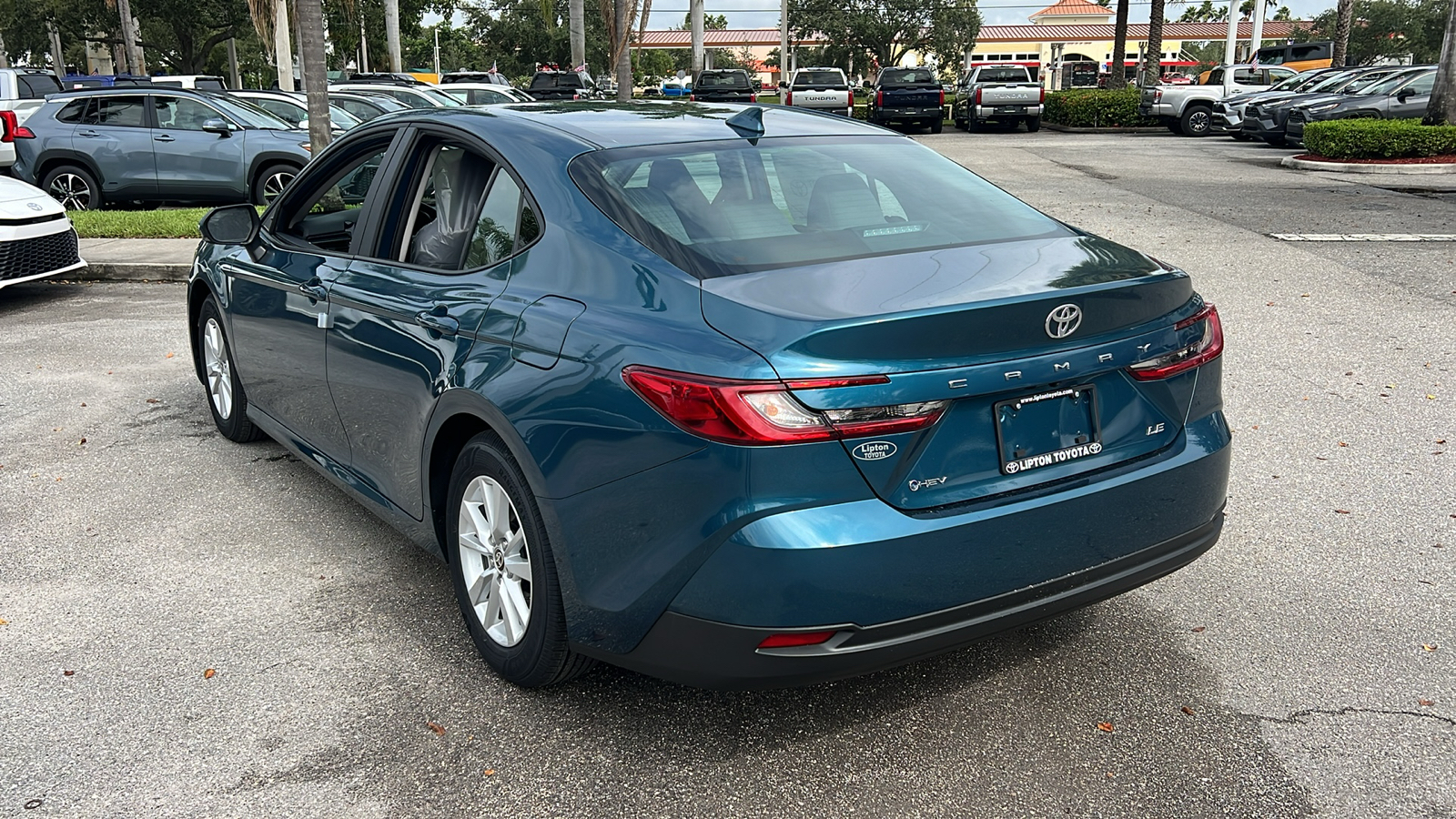 2025 Toyota Camry LE 5