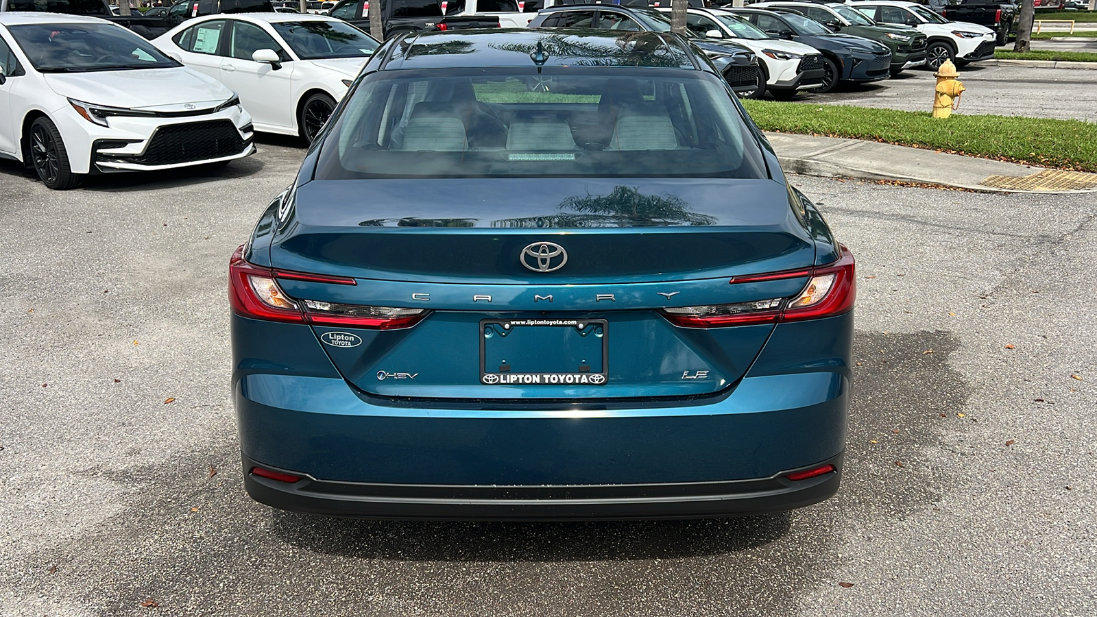 2025 Toyota Camry LE 6