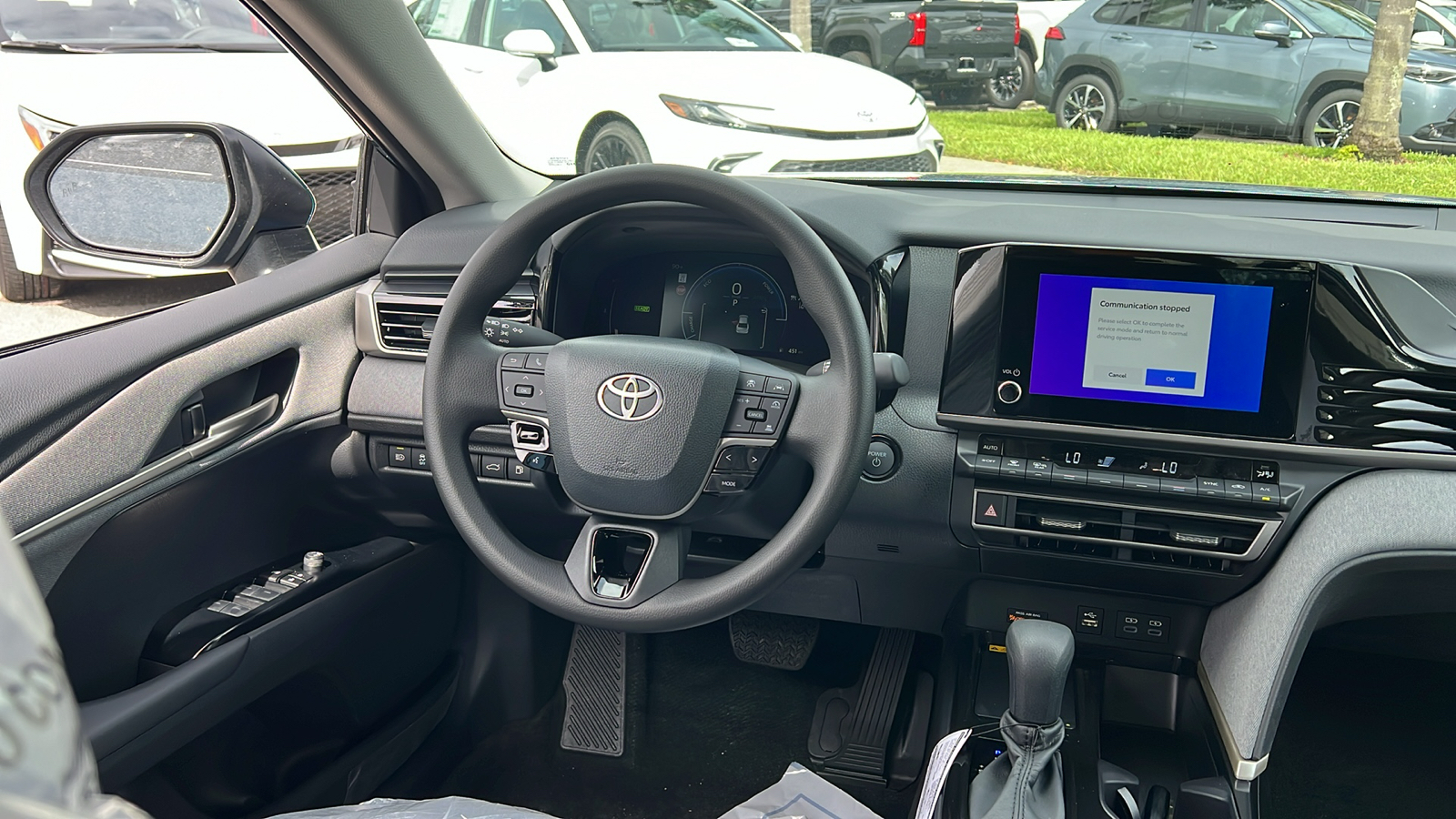 2025 Toyota Camry LE 14