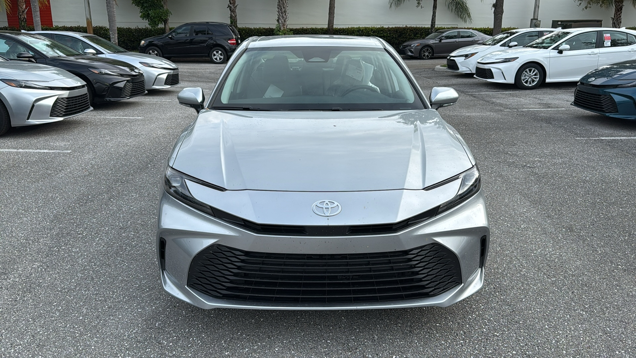 2025 Toyota Camry LE 2