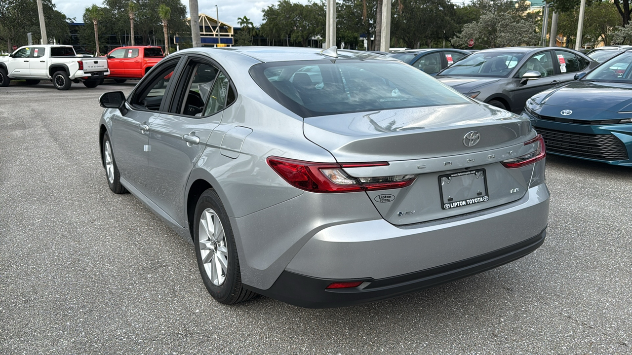 2025 Toyota Camry LE 5