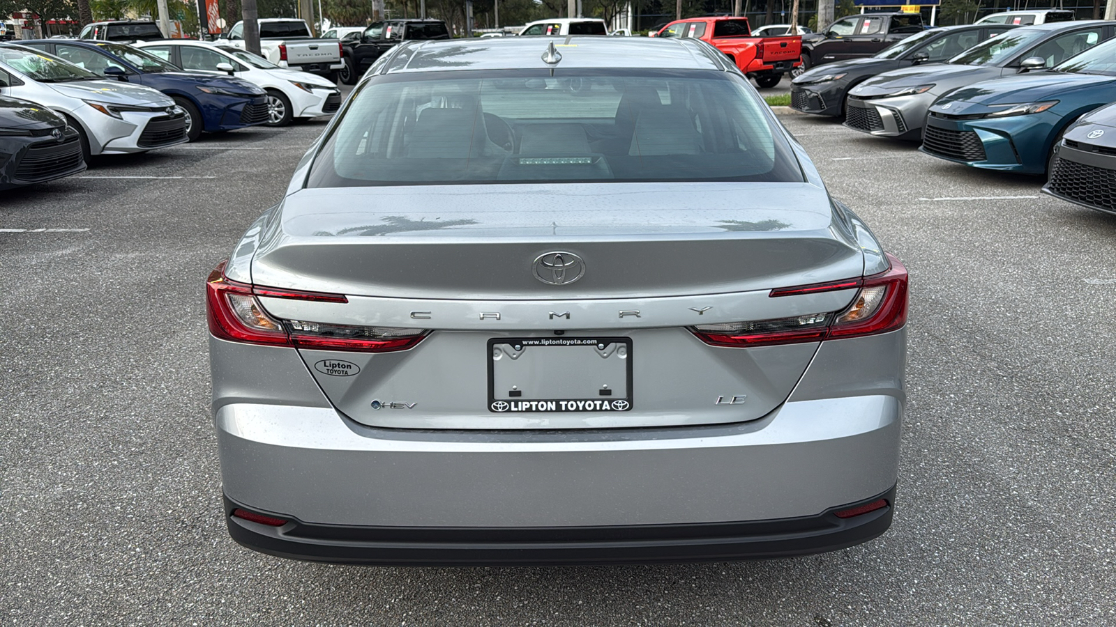 2025 Toyota Camry LE 6