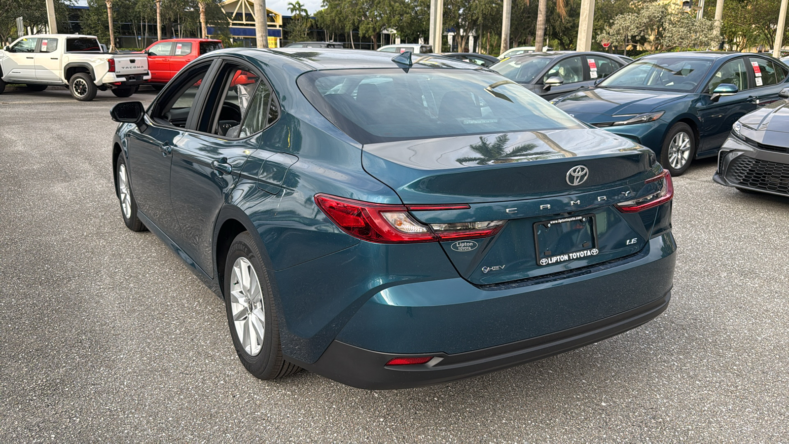 2025 Toyota Camry LE 5