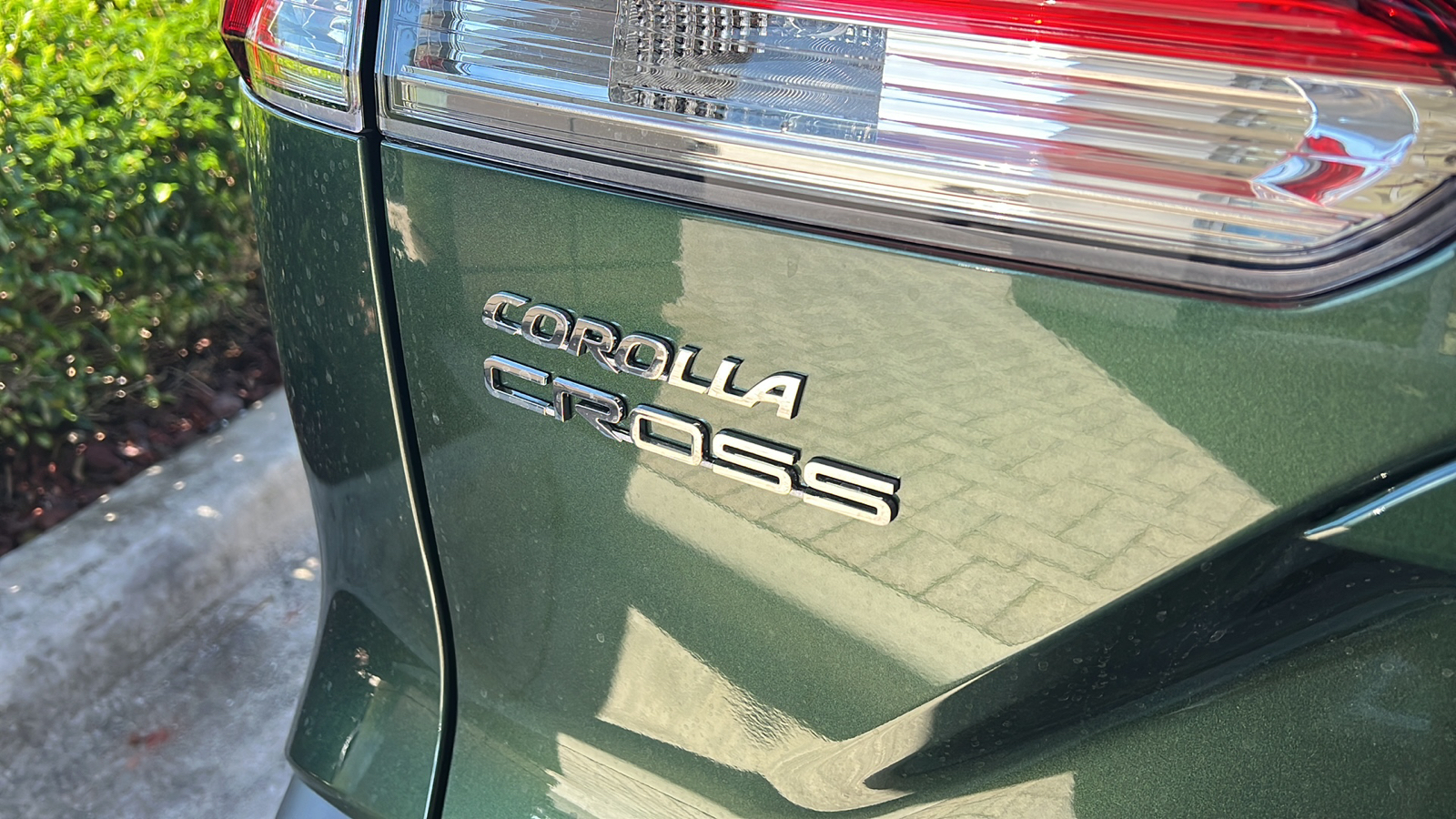 2023 Toyota Corolla Cross LE 3