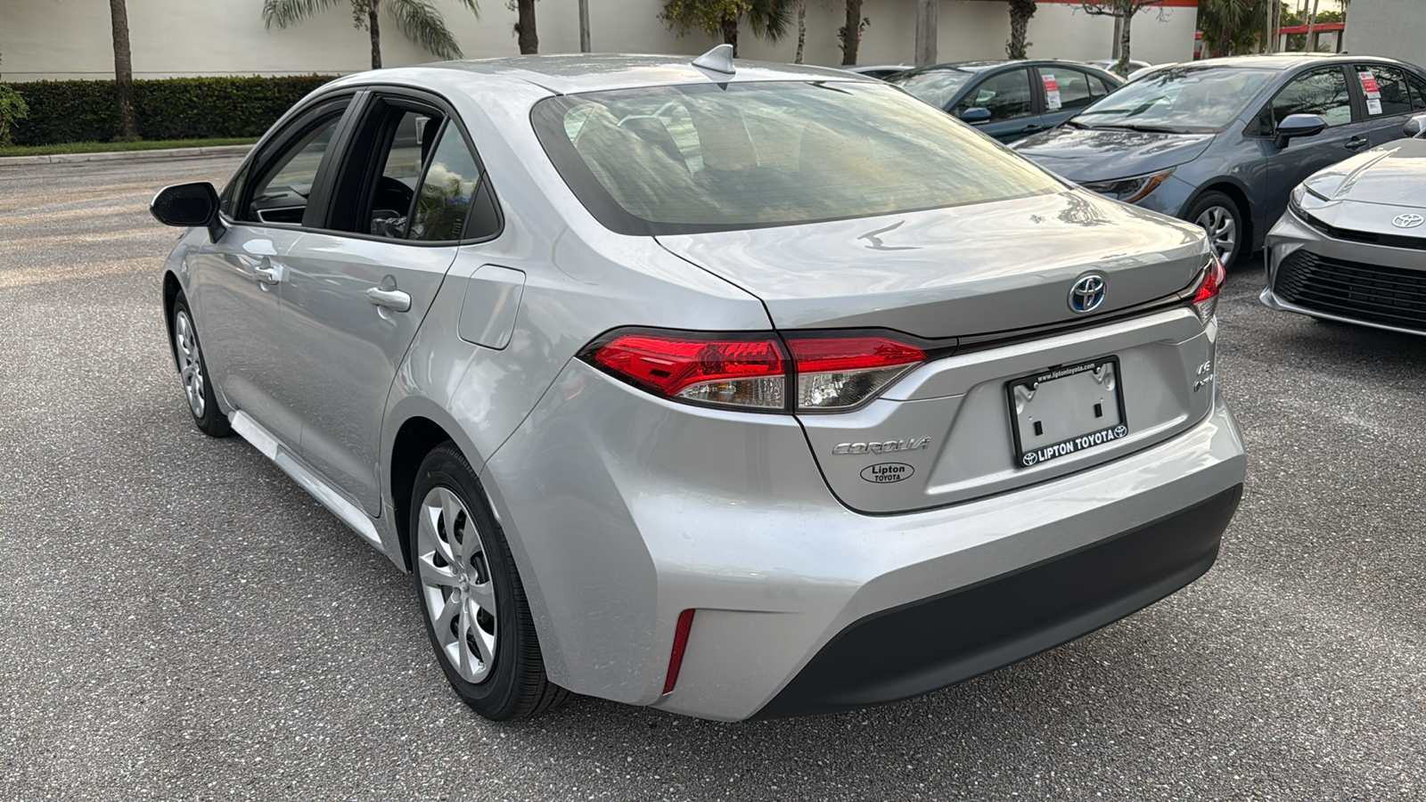 2025 Toyota Corolla Hybrid LE 5