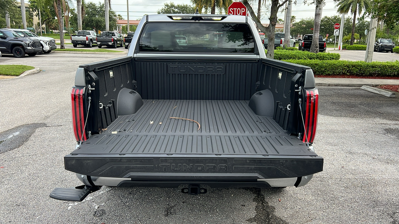 2024 Toyota Tundra Hybrid Capstone 8