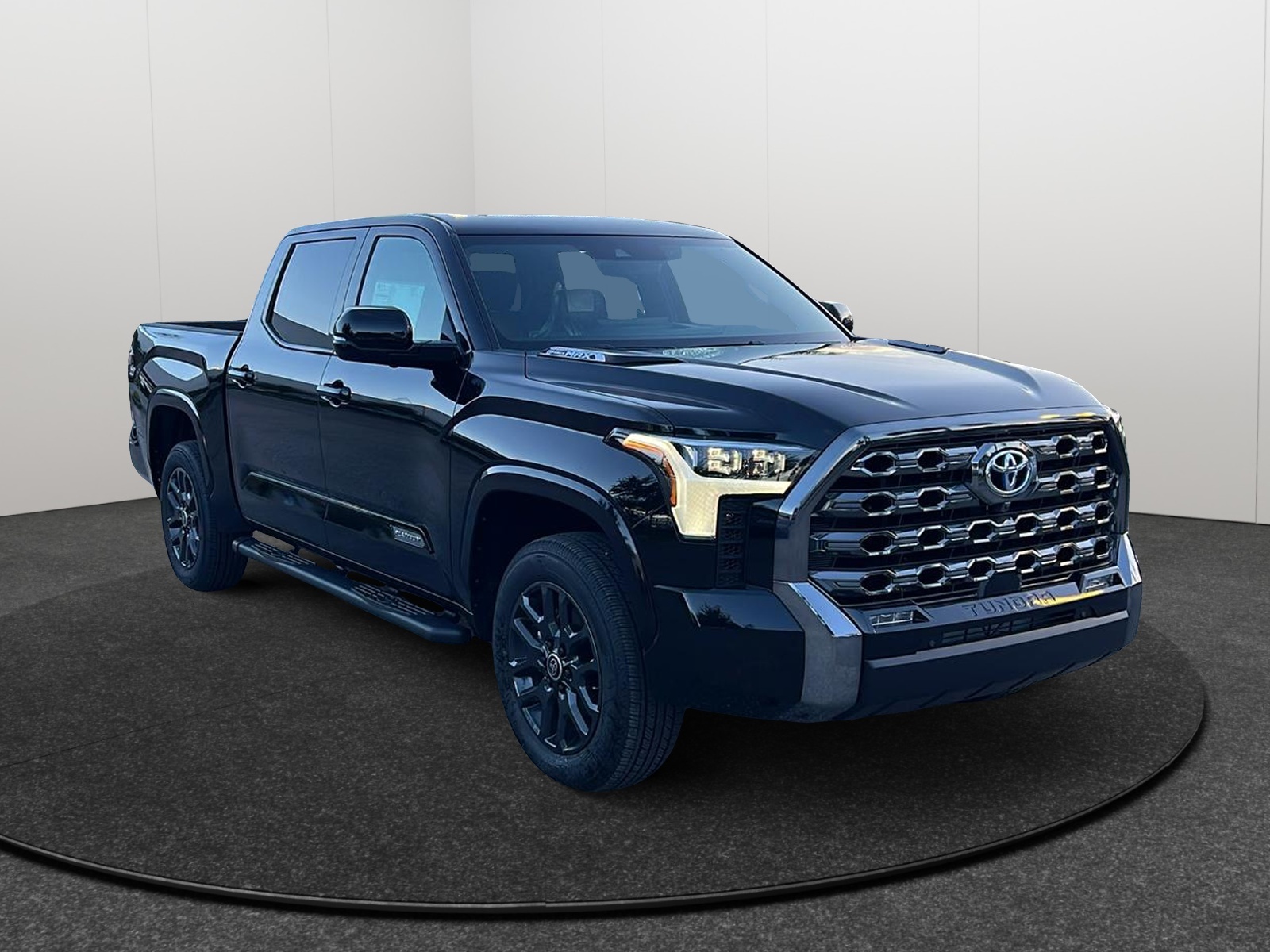 2024 Toyota Tundra Hybrid Platinum 1