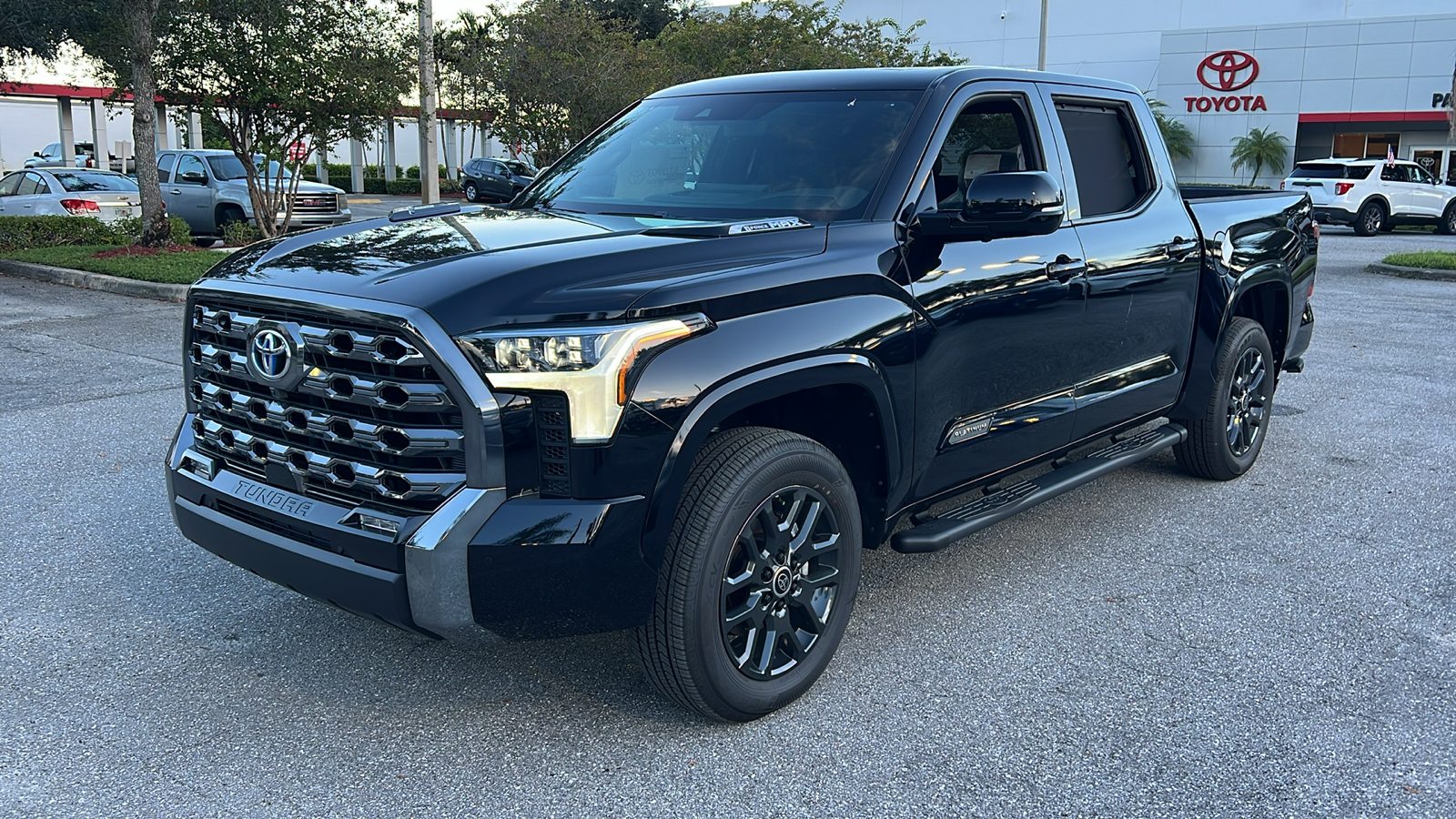 2024 Toyota Tundra Hybrid Platinum 3