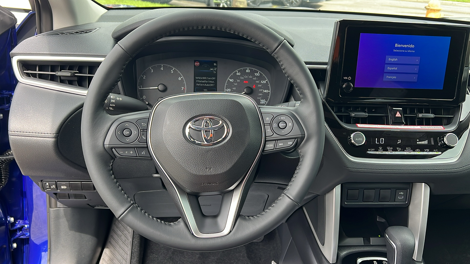 2024 Toyota Corolla Cross LE 20