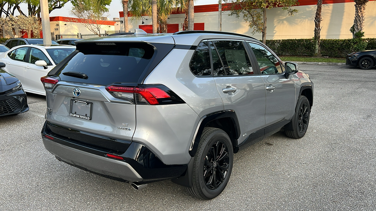 2024 Toyota RAV4 Hybrid SE 10