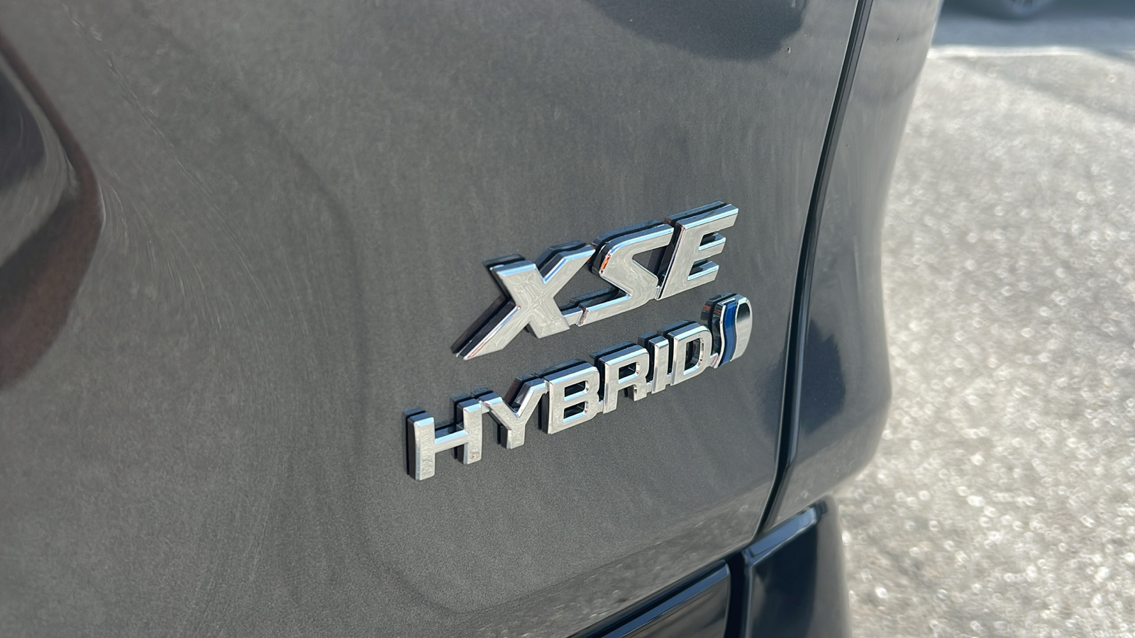 2024 Toyota RAV4 Hybrid XSE 8